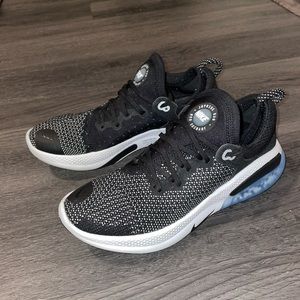 Nike Joyride Run Flyknit Running Shoes